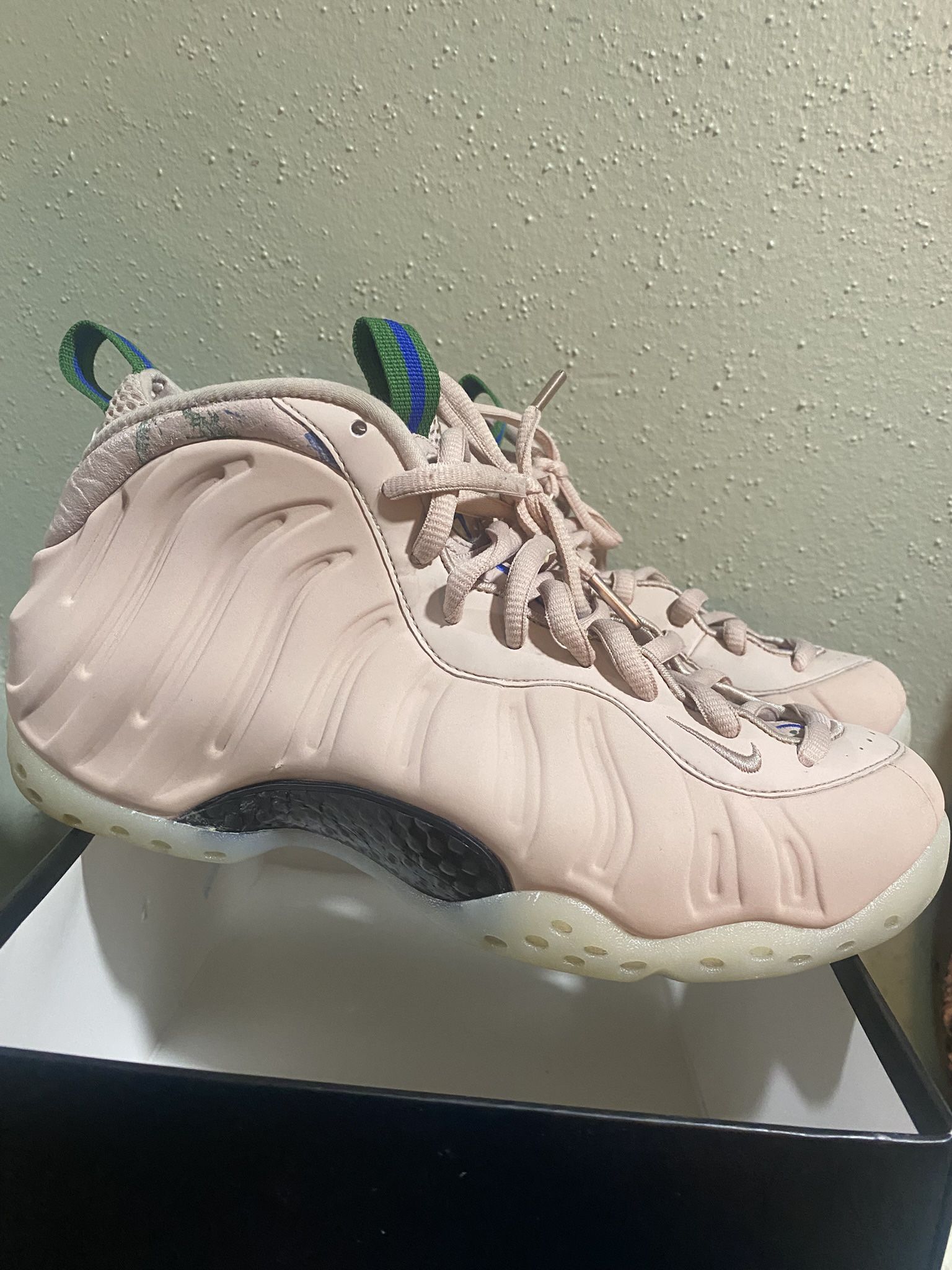 Nike Air Foamposite One Particle Beige (Women's) Size 9 Authentic