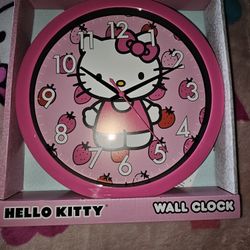 Hello Kitty Clock
