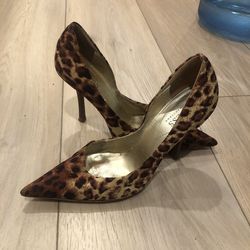 Guess cheetah High Heels