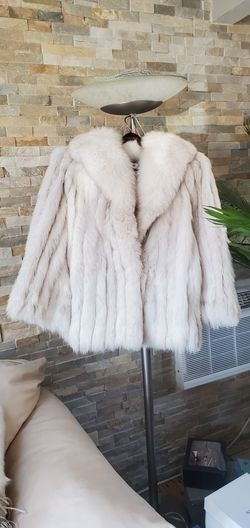 *** NORWEGIAN BLUE FOX FUR COAT** LUXURIOUS 