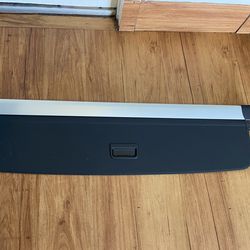 Land rover trunk cover