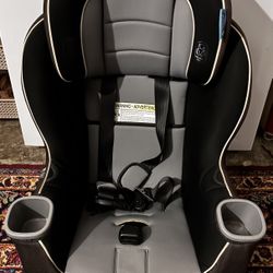 Graco Extend2Fit Convertible Car Seat