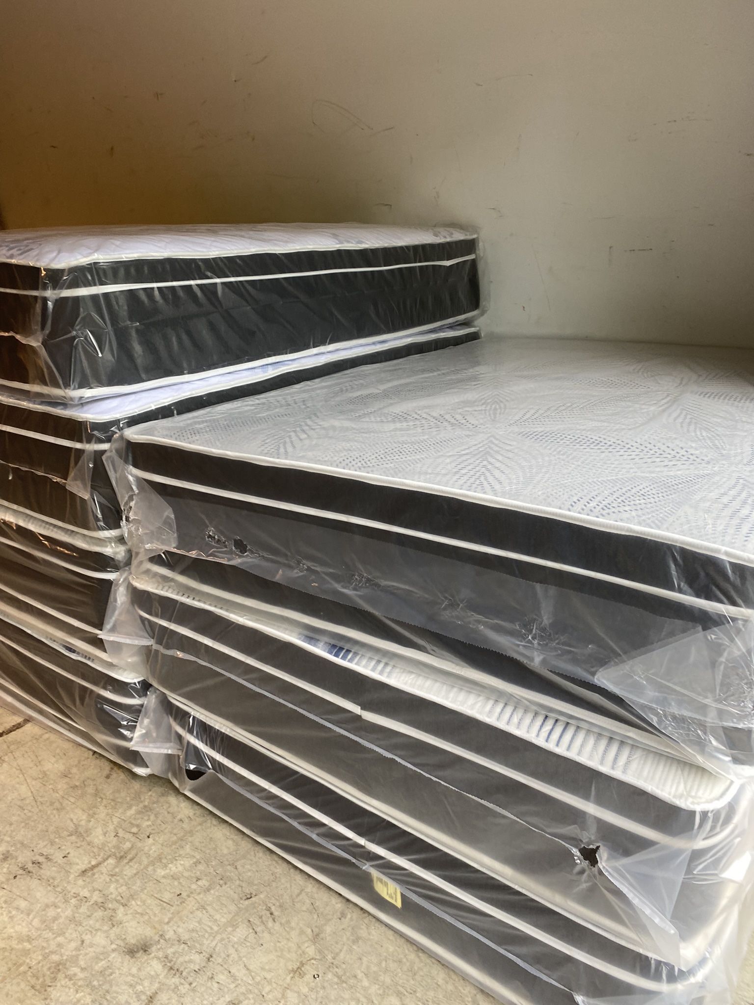 Queen Pillowtop Mattress And Box Spring New In Plastic Free Delivery In Atlanta 