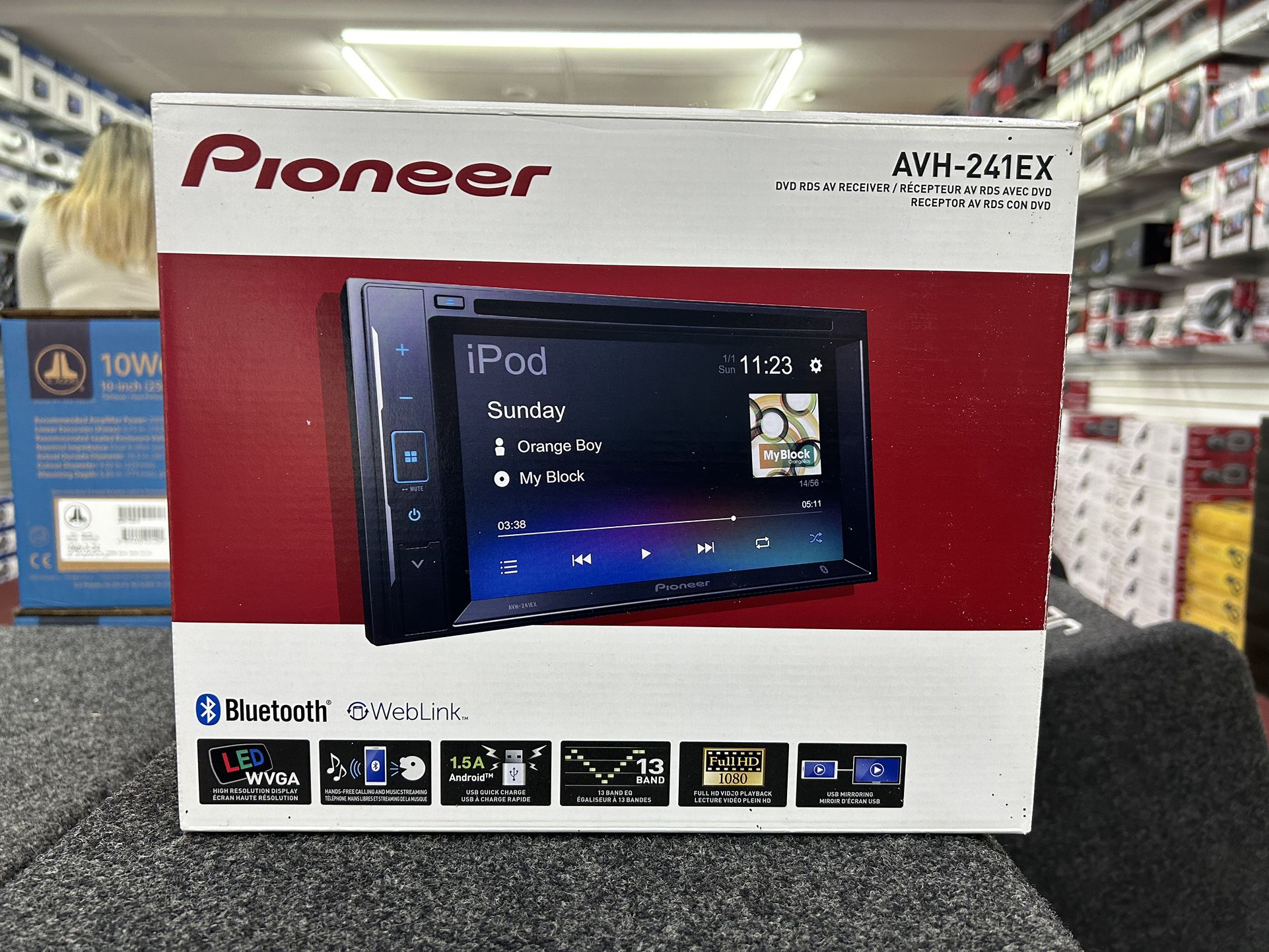Pioneer AVH241ex Am/Fm Bluetooth, Touchscreen, Stereo System