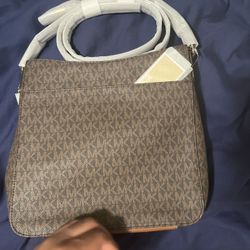 Michael Kors Jet Travel Bag And Wallet