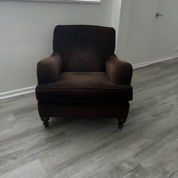Brown Velvet Accent Chair – Dark Wood Legs – Great Condition