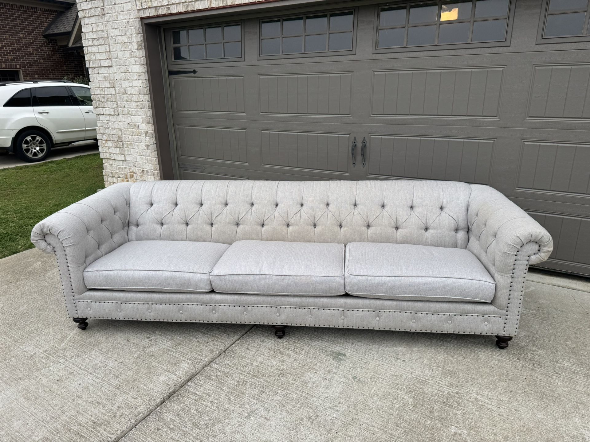 Large Couch With Two Love Chairs