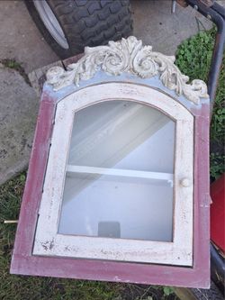 17x13 wood cabinet. 14 inch metal tin
