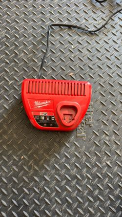 Milwaukee Battery Charger