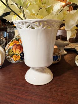 White Ceramic Footed Vase with Lattice Rim