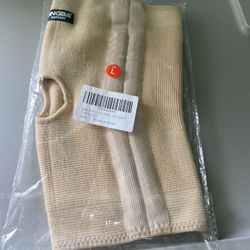 Compression Knee Brace with Support for Pain Relief, NEW