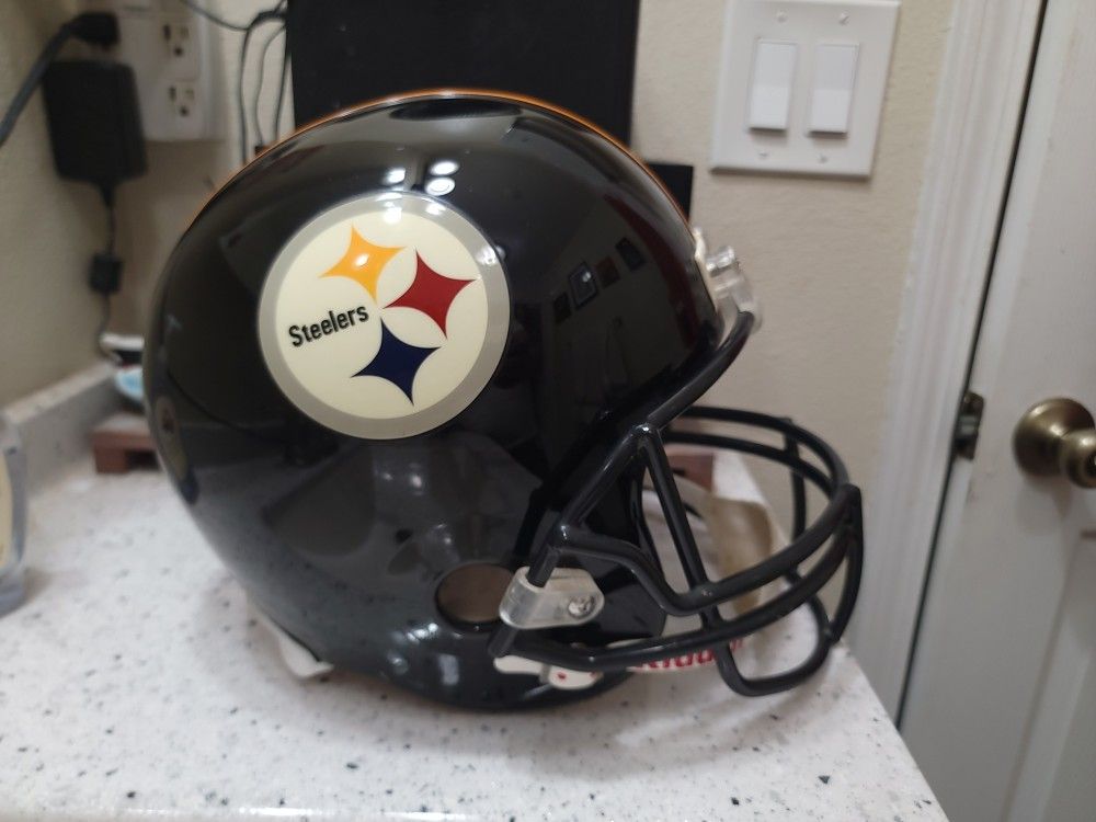 Pittsburgh Steelers Replica Helmet