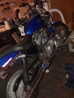883 Sportster 02