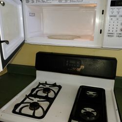 Stove And Microwave
