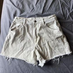 Rolla's Women's White and Cream Shorts