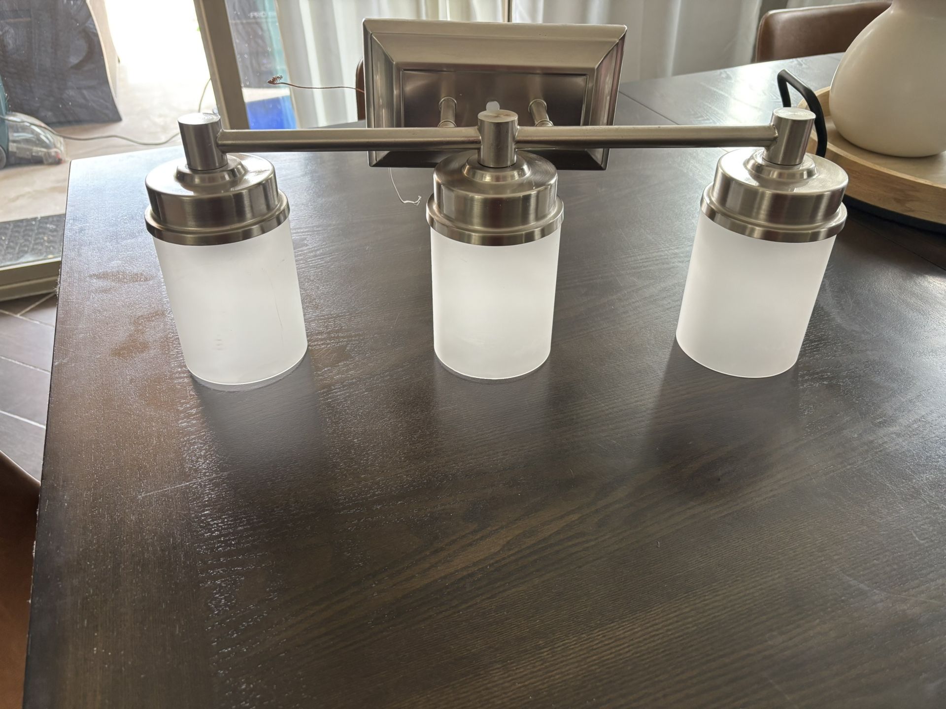Vanity 3 Lights