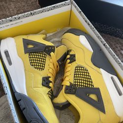 Jordan 4 ⚡️