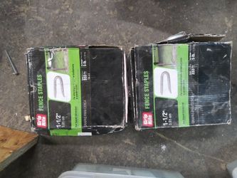 11/2" fence stapples