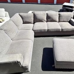 Sectional Couch 
