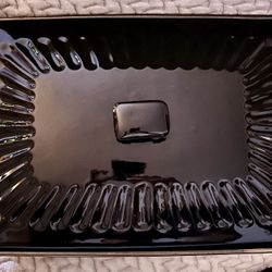 Brand New! 🆕 19.5” Stoneware Rectangle Casserole W/lid