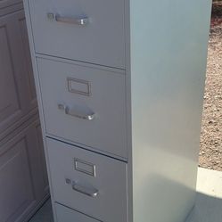 HON 4 Drawer File Cabinet