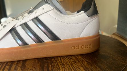 BRAND NEW Adidas Grand Court 2.0 Sneakers