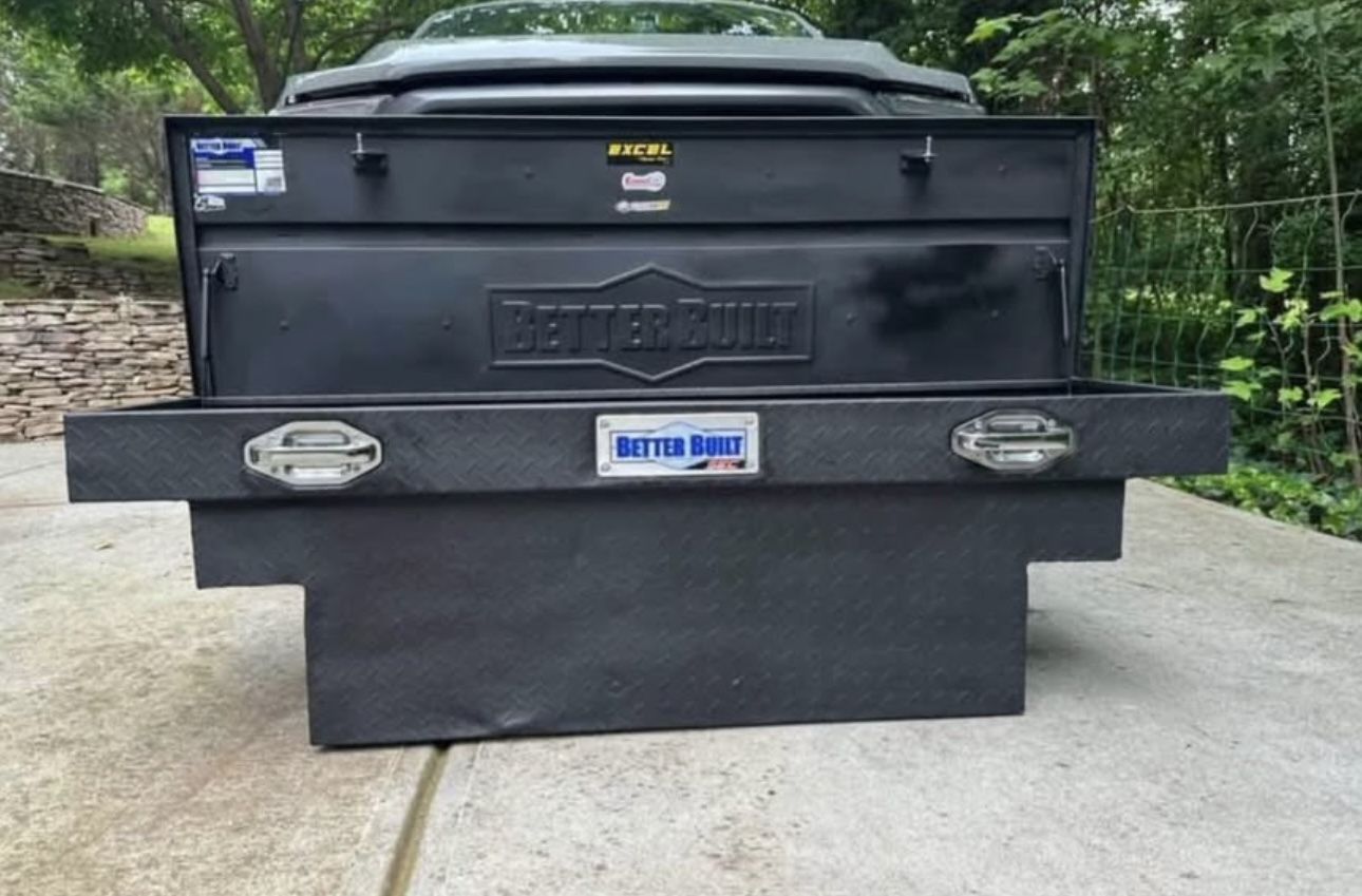 Tool Box Better Built SEC With Keys! 63” X 20”