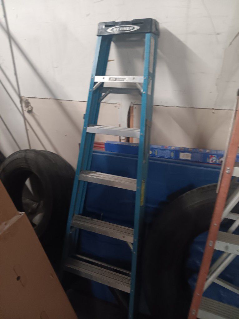 Ladder  $25
