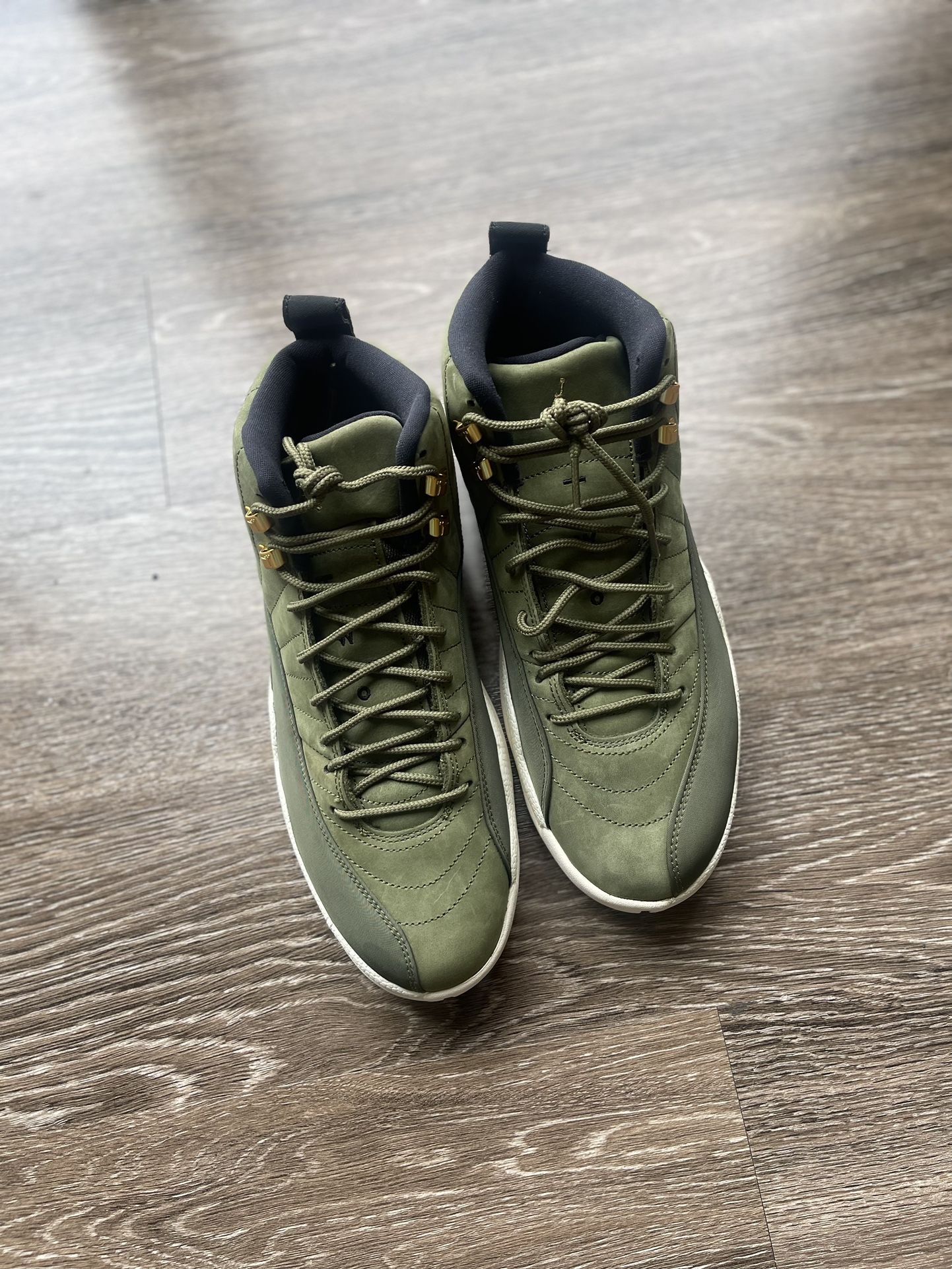 Jordan retro best sale 12 olive green