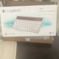 Logitech Wireless Solar Keyboard    