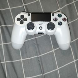 White PS4 Controller 