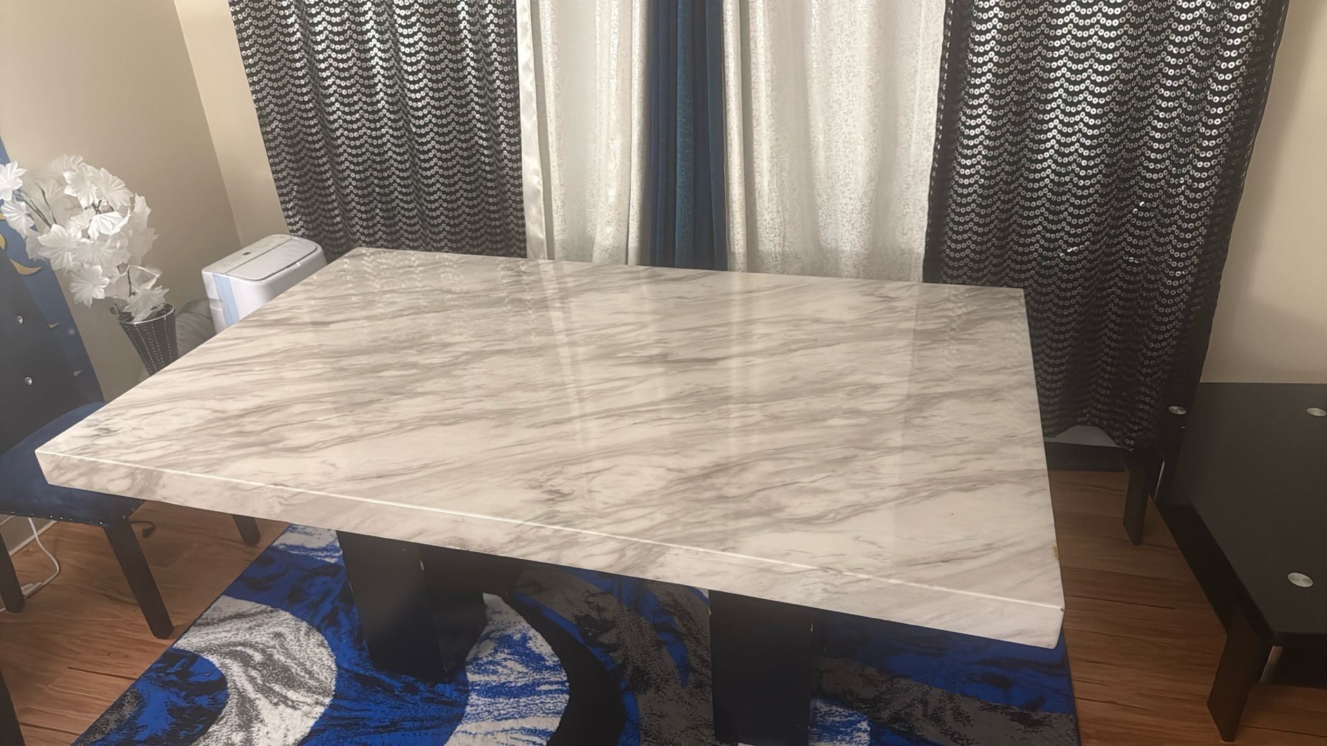 Dinner Table 