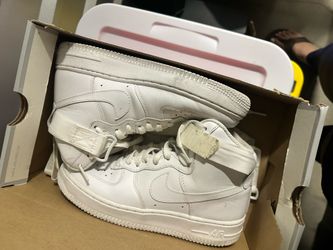 White high top Air Force