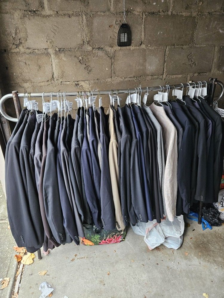 20 Used Expensive Suits. MUST TAKE ALL!!