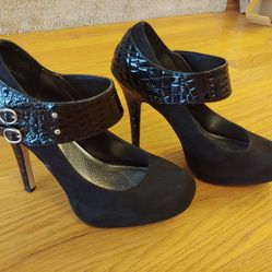 Size 8.5 Black High Heels