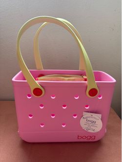 Bogg bag bitty