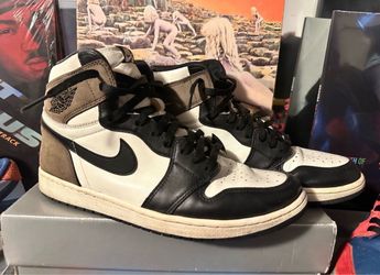 JORDAN 1 “DARK MOCHA” | SIZE 11
