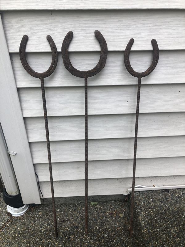 Rustic horseshoe yard stake for Sale in Lacey, WA OfferUp