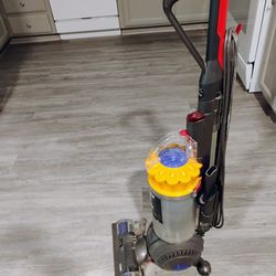 Dyson Ball Vacuum 