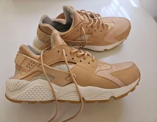 NIKE AIR HUARACHE RUN