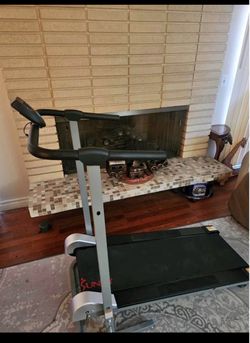 Sunny Health & Fitness Manual Walking Treadmill