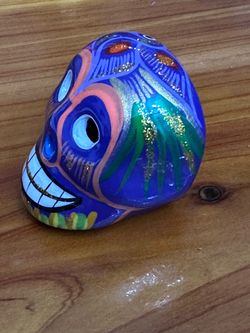 Decorative magnet skull
