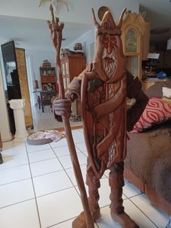 Northman with mallet and spear