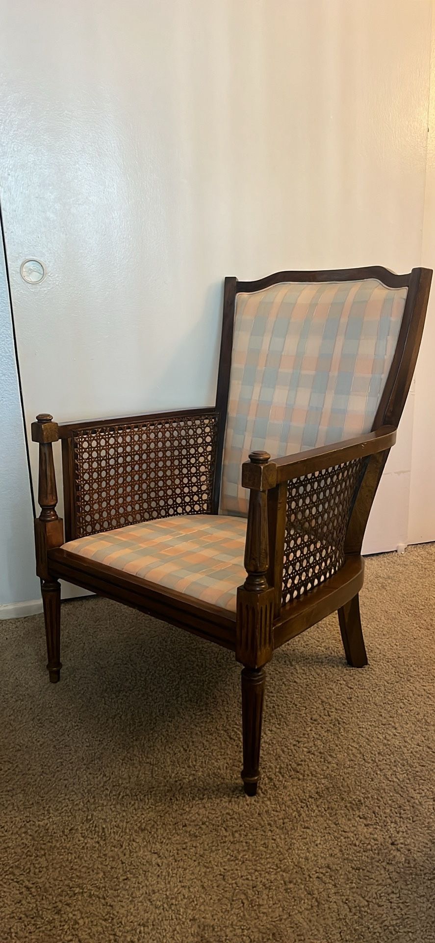 Antique Wood Sitting Chair