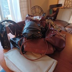 Multiple Bags With Different Brands  And Different Prices