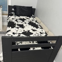 Twin-Trundle Bed