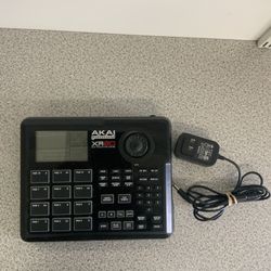 Akai Professional XR20 Digital Drum Machine