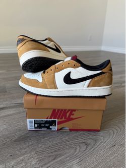 (size 8.5) Nike Air Jordan 1 Low Rookie of the Year