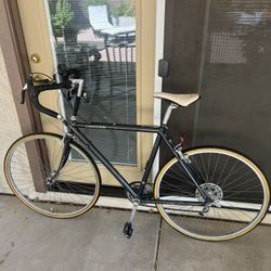 Cannondale Road Bike 