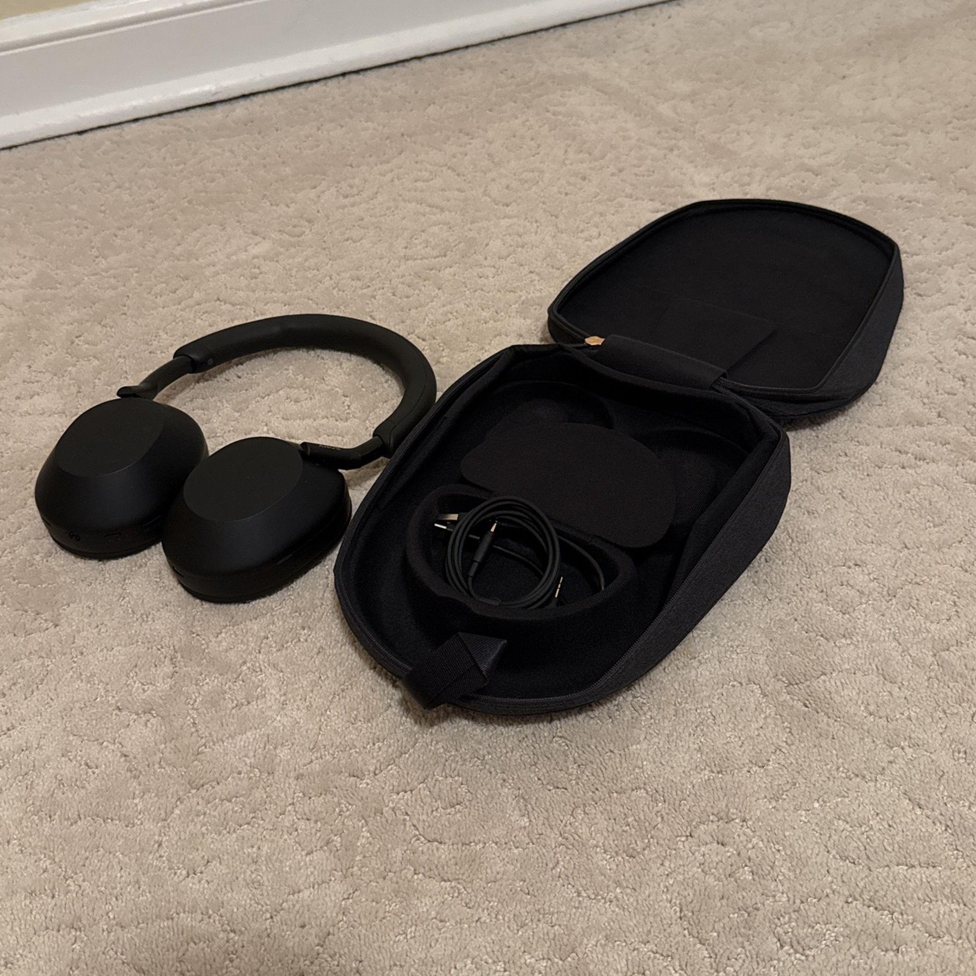 Sony WH-1000XM4 Wireless Premium Noise Canceling Overhead Headphones